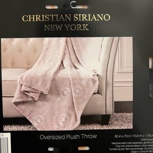 Christian Siriano New York - Oversized Plush Throw